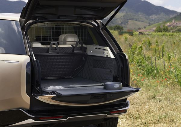 Le 4x4 de luxe Range Rover met le cap sur la sophistication et le raffinement