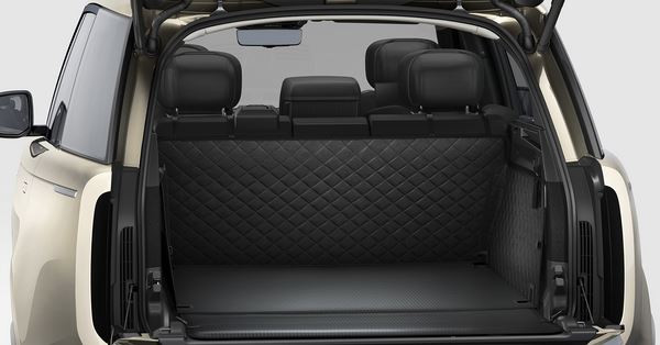 Le 4x4 de luxe Range Rover met le cap sur la sophistication et le raffinement