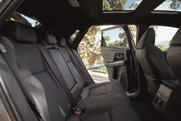 Le SUV électrique Toyota bZ4X embarque une transmission intégrale à deux moteurs