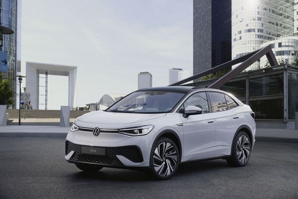 Le SUV coupé électrique Volkswagen ID.5 se distingue par un design expressif
