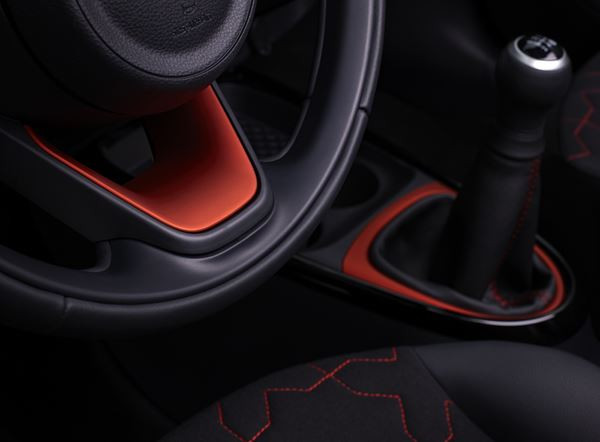 Le crossover urbain Toyota Aygo X revendique une personnalité épicée