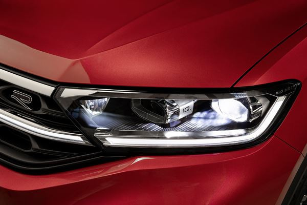 Le Volkswagen T-Roc Cabriolet affiche un design extérieur affûté