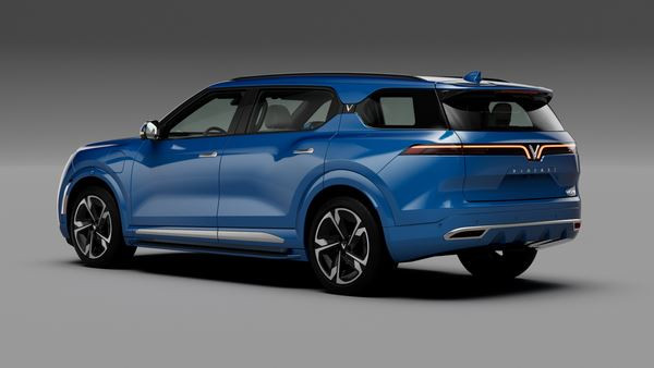 Le SUV électrique sept places VinFast VF e36 vise une autonomie de 550 km