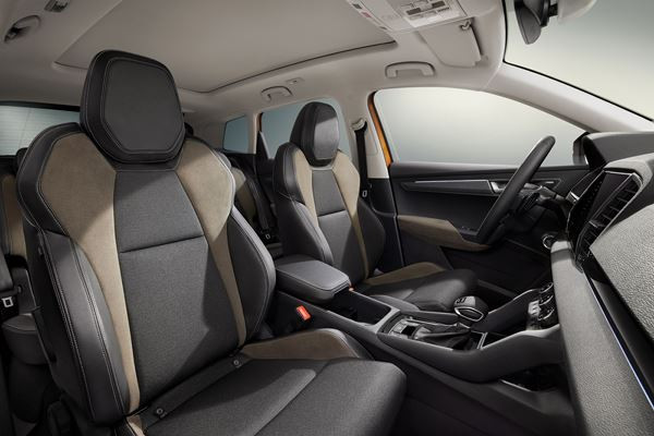 Le SUV compact Skoda Karoq se met au goût du jour