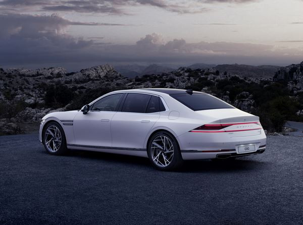 La grande berline G90 est le porte étendard de la marque haut de gamme Genesis