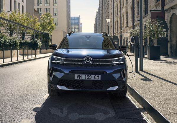 Le SUV Citroën C5 Aircross restylé affiche une personnalité plus statutaire