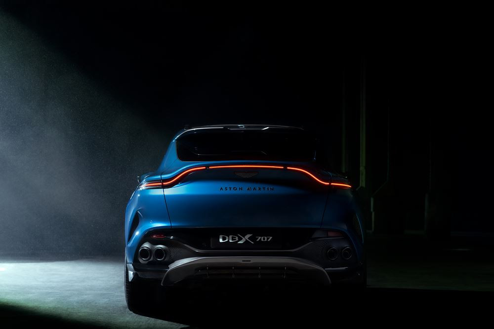 Le SUV haute performance Aston Martin DBX707 est un SUV pas comme les autres