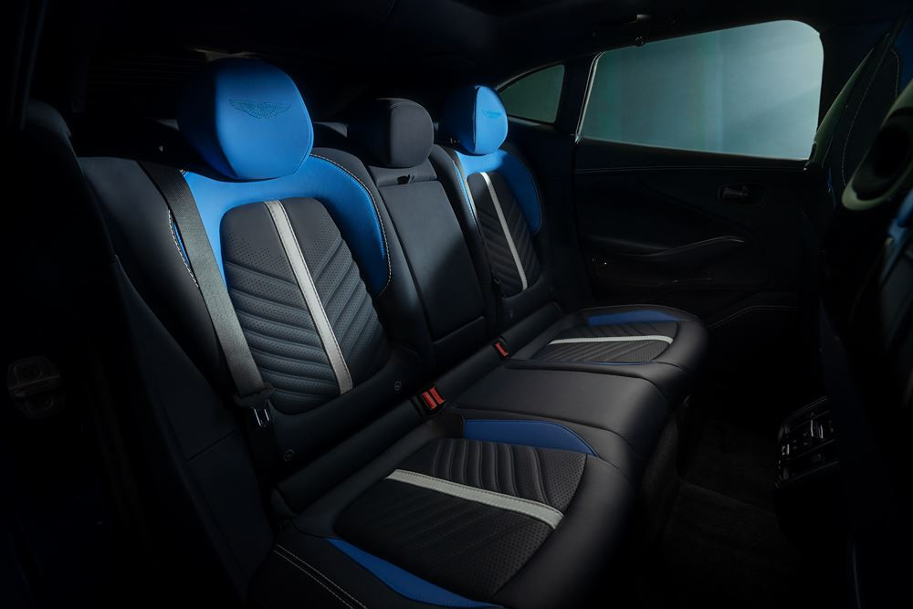 Le SUV haute performance Aston Martin DBX707 est un SUV pas comme les autres