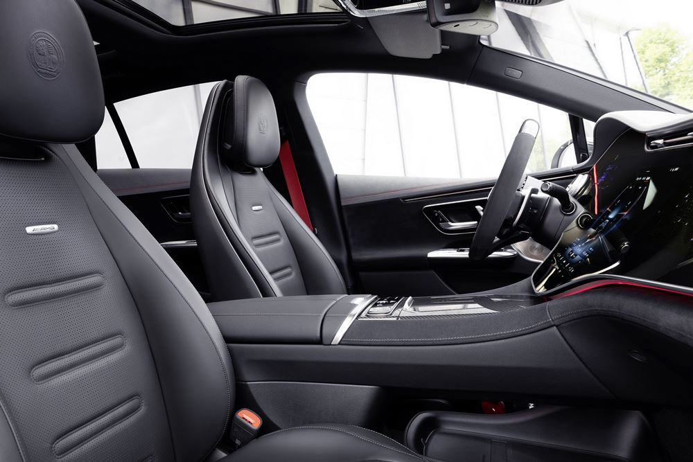 La berline d'affaires électrique Mercedes-AMG EQE 53 4MATIC plus délivre 626 ch