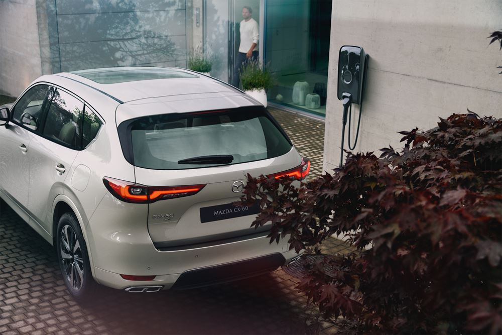 Le SUV Mazda CX-60 PHEV est le nouveau porte-étendard de la marque Mazda