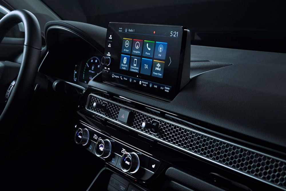La Honda Civic hybride cinq portes allie performances et efficacité