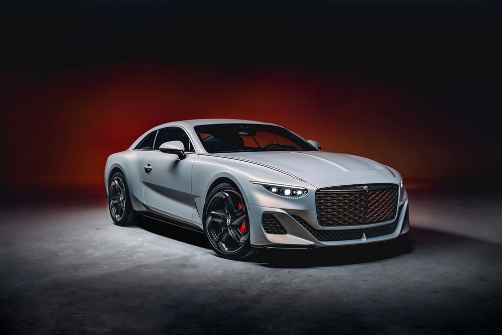 Le coupé Bentley Mulliner Batur préfigure le nouveau langage stylistique de Bentley