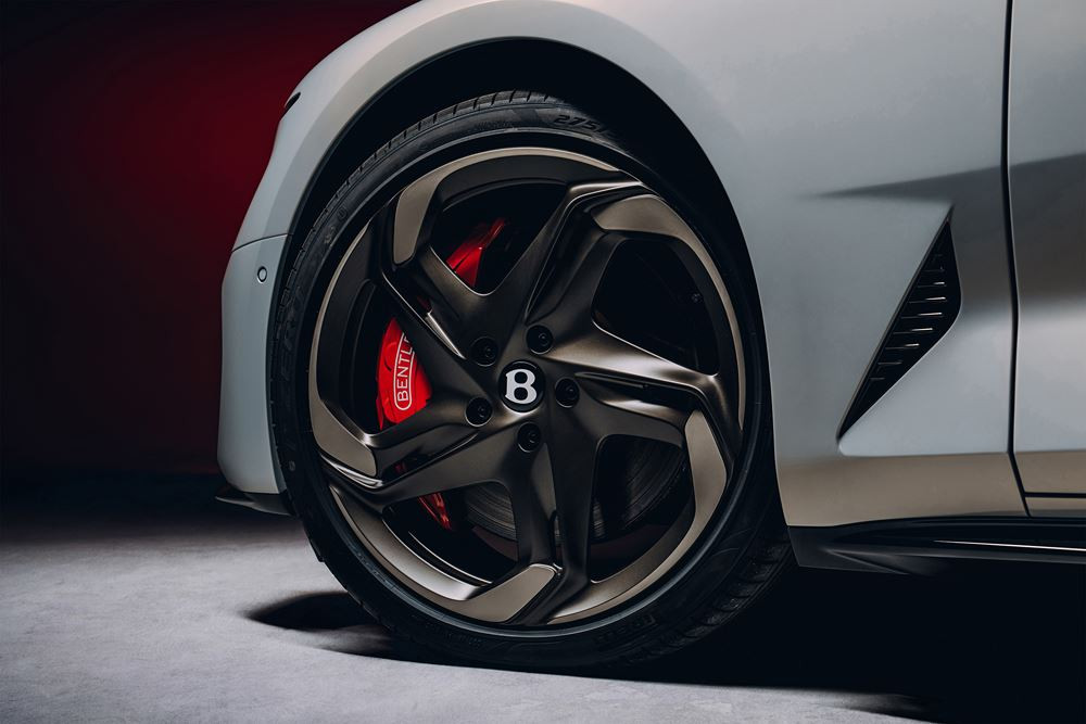 Le coupé Bentley Mulliner Batur préfigure le nouveau langage stylistique de Bentley