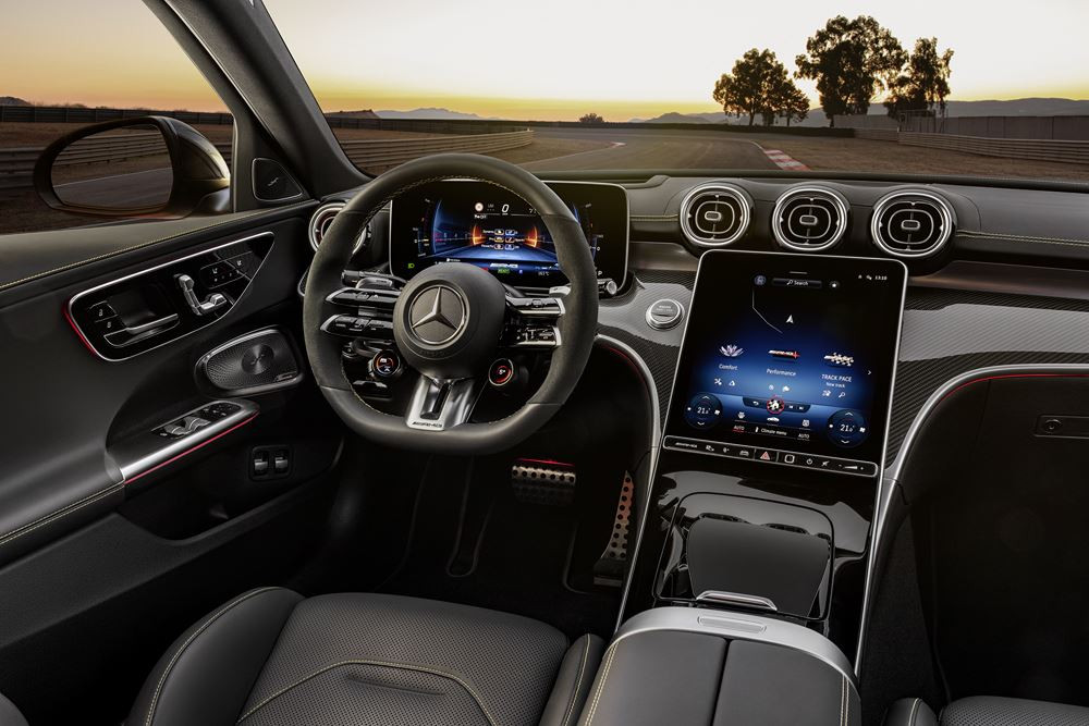 La berline Mercedes-AMG C 63 S E Performance bénéficie de technologies de la Formule 1