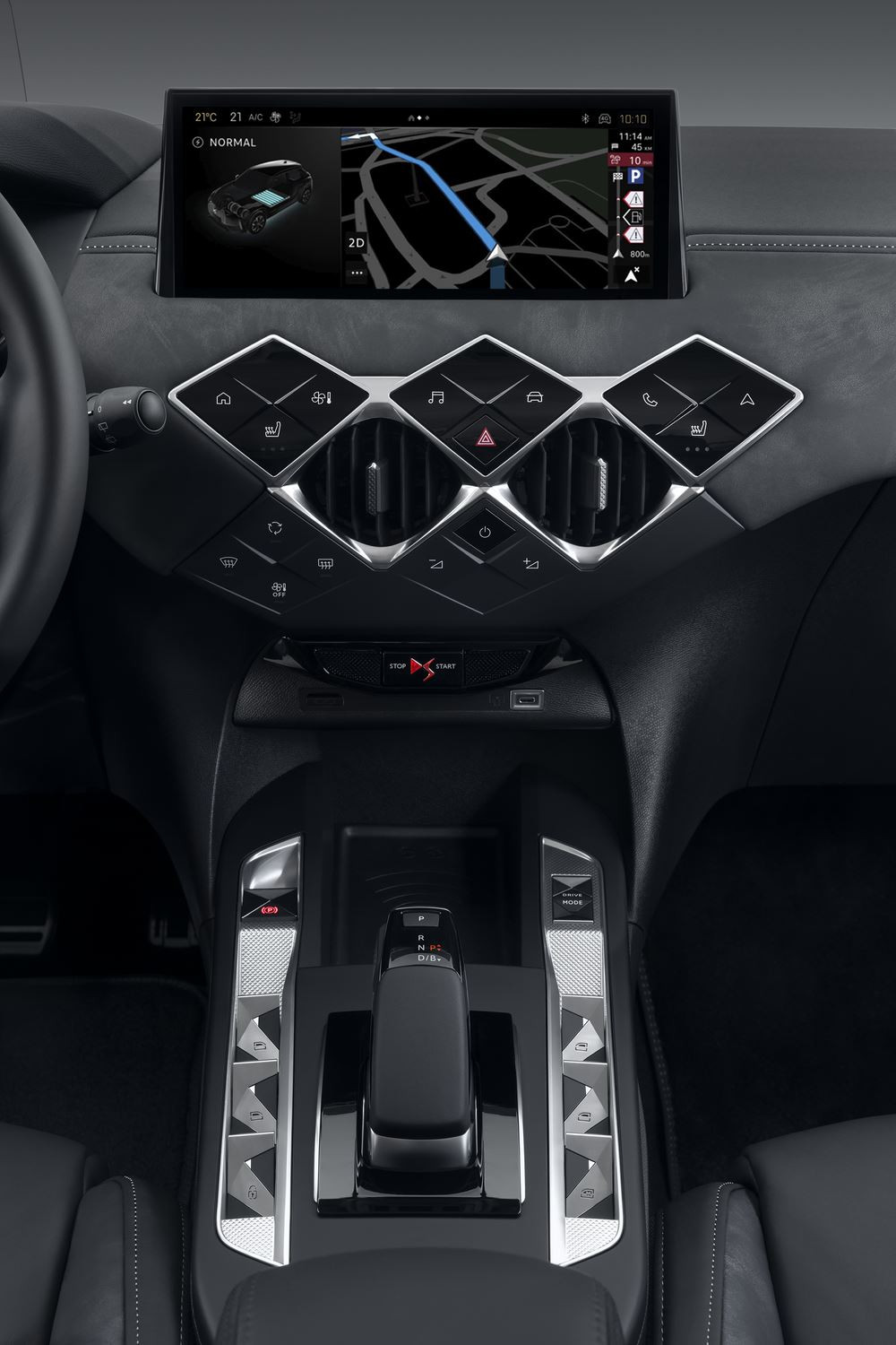 La DS 3 s'offre une calandre élargie réhaussée de pointes de diamants