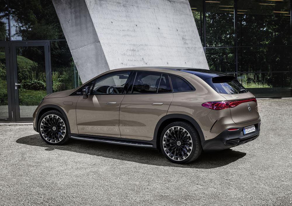 Le Mercedes EQE SUV électrique affiche jusqu'à 590 km d'autonomie WLTP