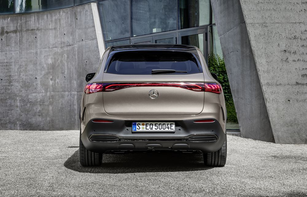 Le Mercedes EQE SUV électrique affiche jusqu'à 590 km d'autonomie WLTP