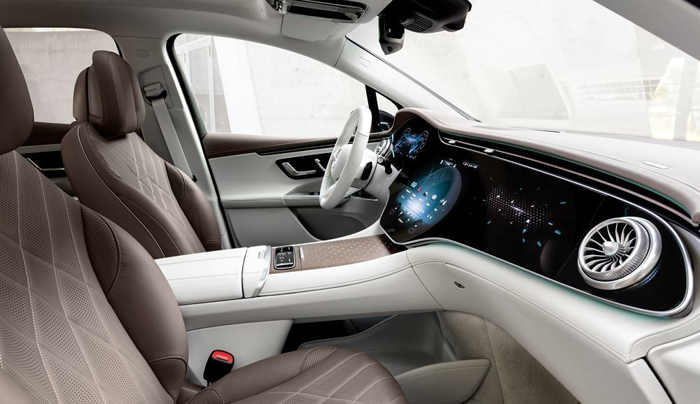 Le Mercedes EQE SUV électrique affiche jusqu'à 590 km d'autonomie WLTP