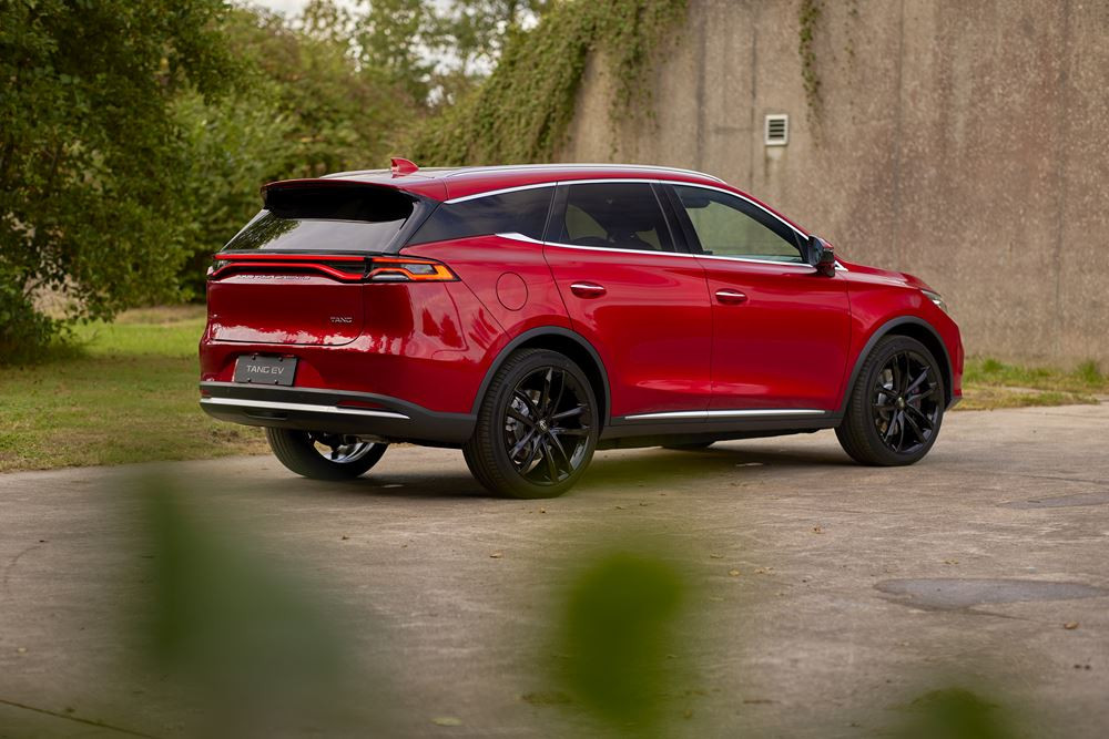 Le grand SUV électrique Byd Tang peut accueillir jusqu'à 7 personnes