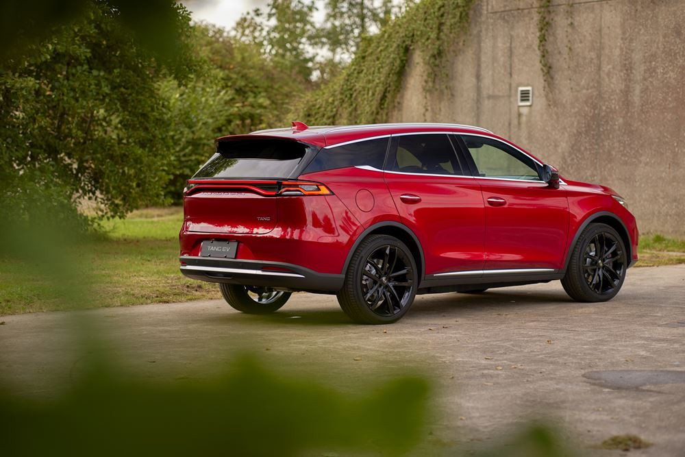 Le grand SUV électrique Byd Tang peut accueillir jusqu'à 7 personnes