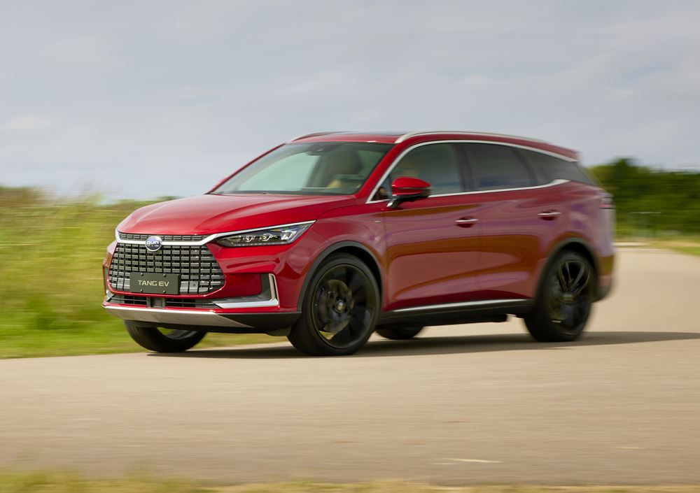 Le grand SUV électrique Byd Tang peut accueillir jusqu'à 7 personnes