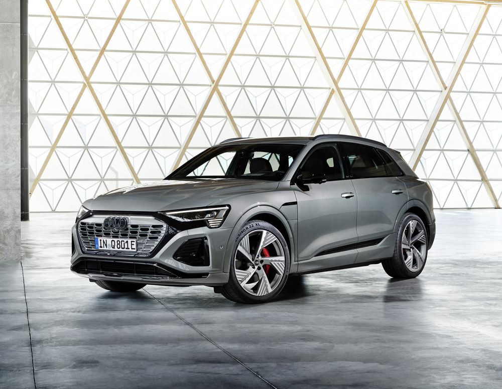 Le SUV Audi Q8 e-tron électrique affiche une autonomie jusqu'à 582 kilomètres