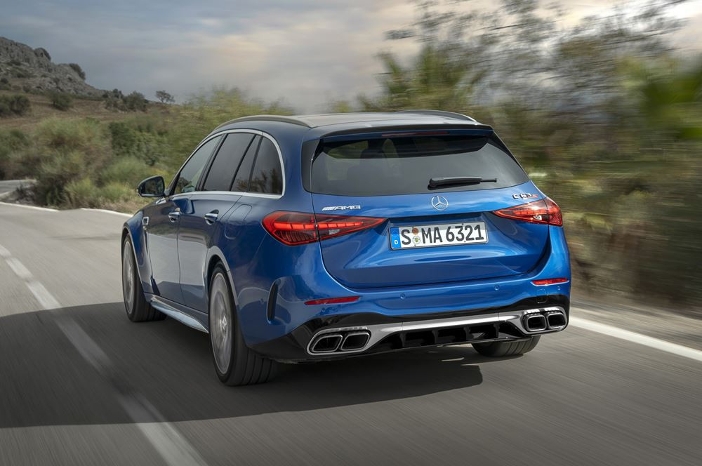 Le break hybride Mercedes-AMG C 63 S E Performance mobilise une puissance totale de 680 ch