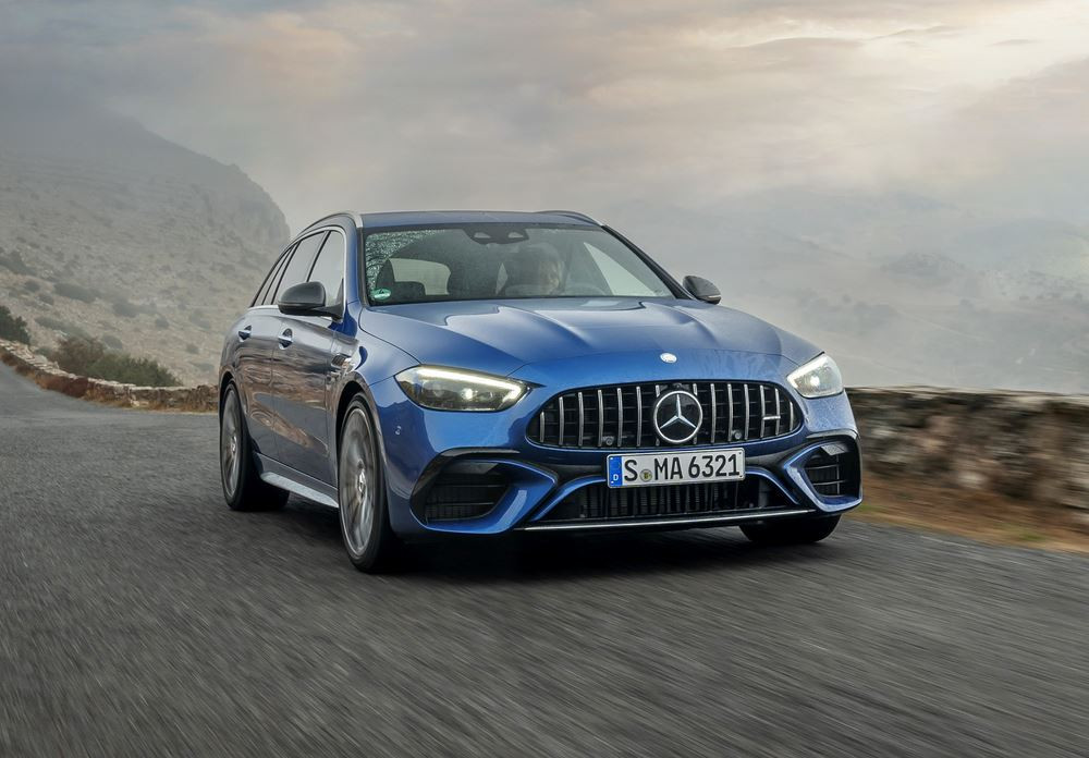 Le break hybride Mercedes-AMG C 63 S E Performance mobilise une puissance totale de 680 ch