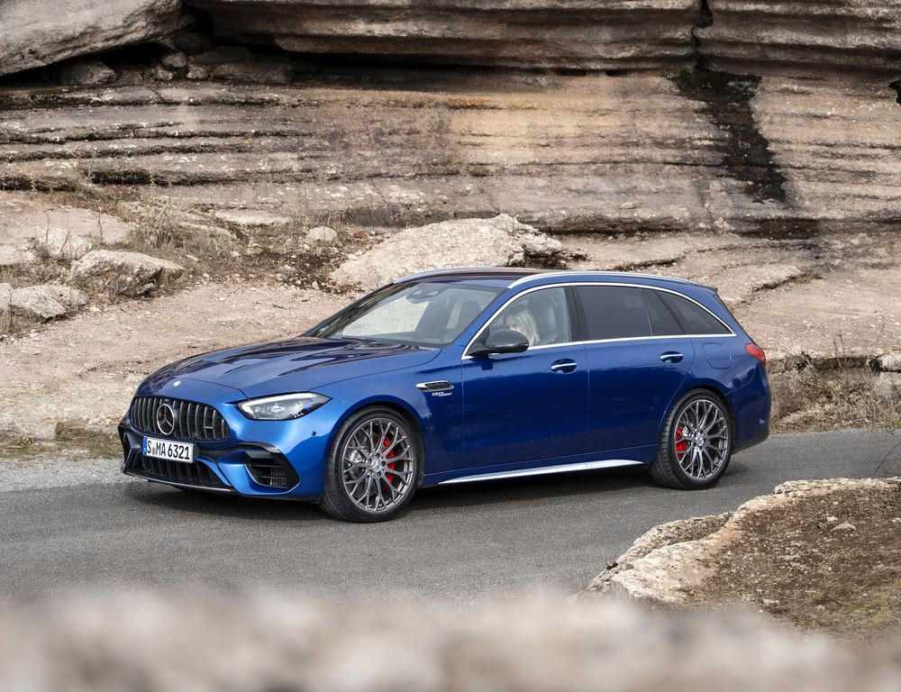 Le break hybride Mercedes-AMG C 63 S E Performance mobilise une puissance totale de 680 ch