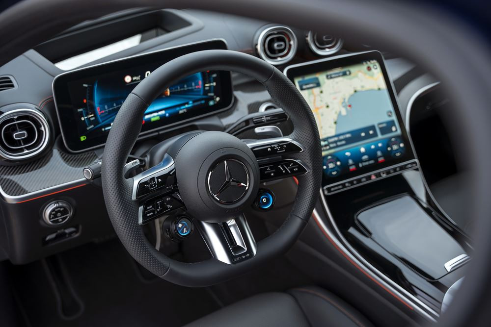 Le break hybride Mercedes-AMG C 63 S E Performance mobilise une puissance totale de 680 ch