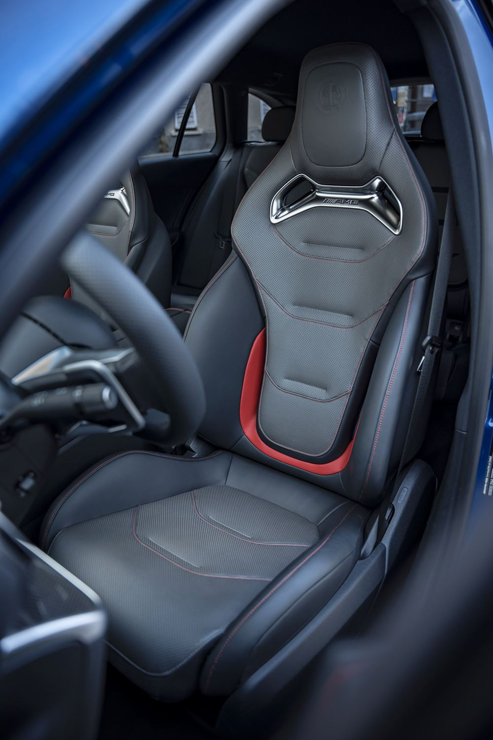 Le break hybride Mercedes-AMG C 63 S E Performance mobilise une puissance totale de 680 ch