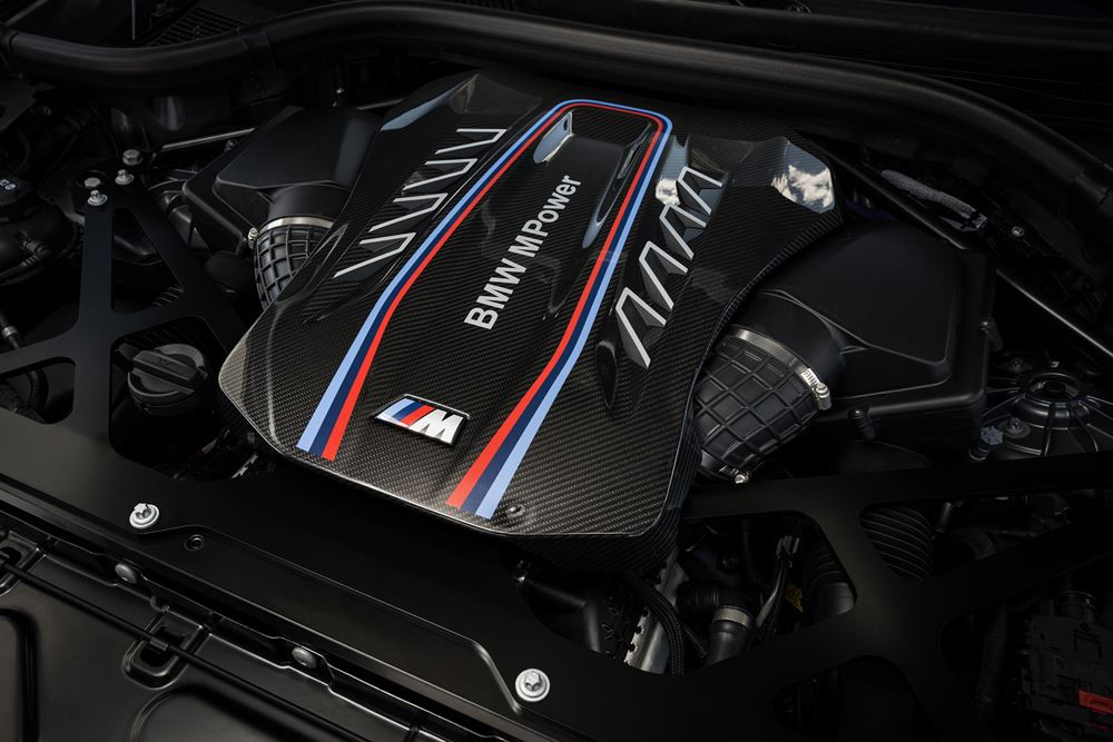La BMW X6 M Competition est propulsée par un moteur V8 à technologie 48V de 625 ch