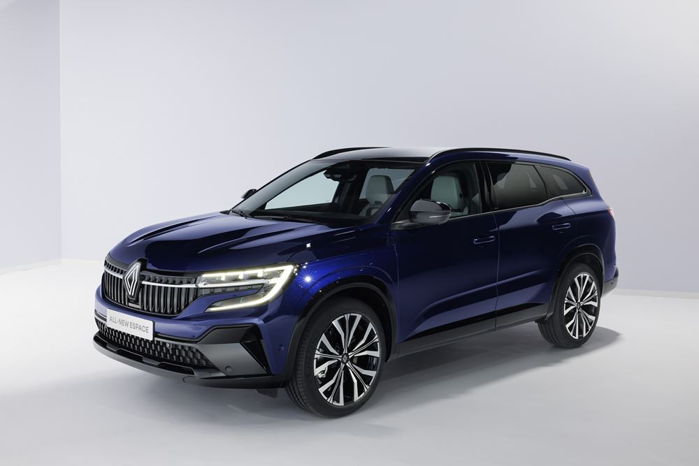 Le Renault Espace de nouvelle génération prend l'allure d'un SUV à la ligne dynamique