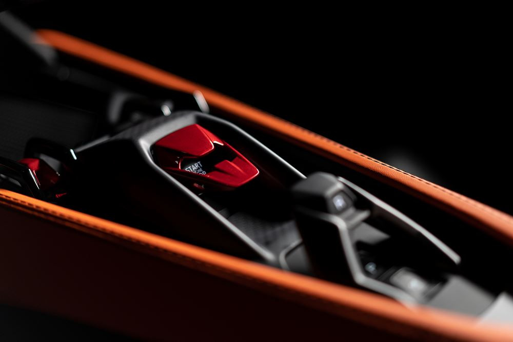 La supercar Lamborghini Revuelto embarque un V12 hybride de 1015 ch