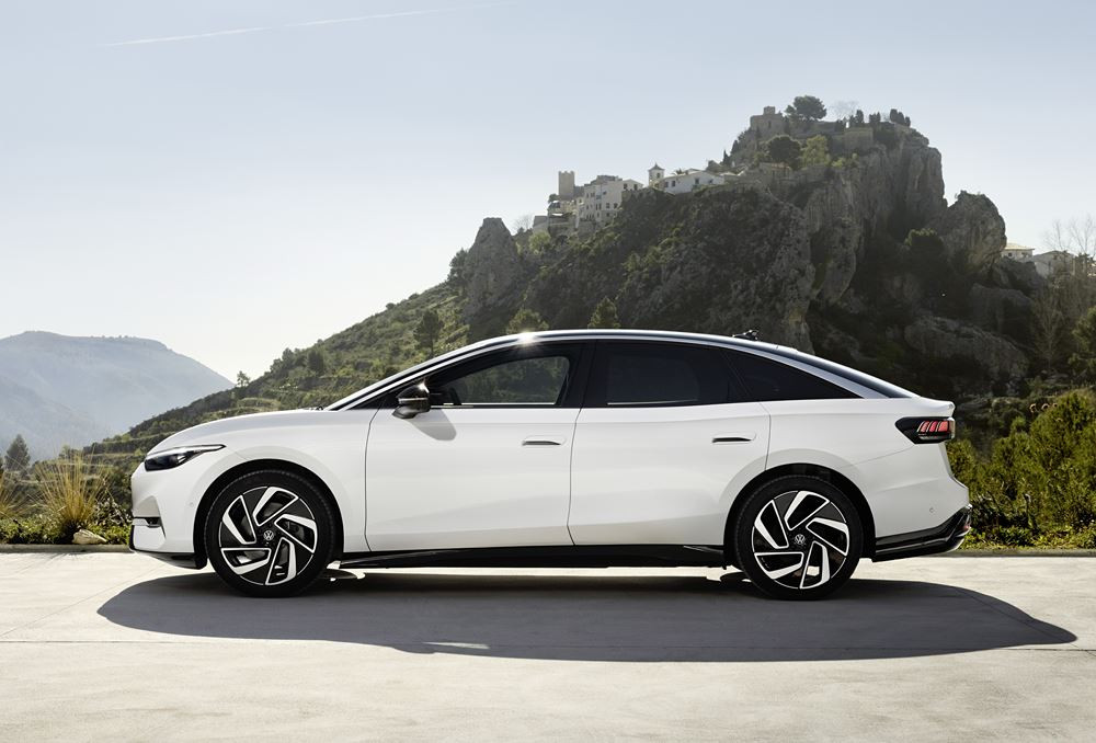 La grande routière Volkswagen ID.7 électrique affiche une autonomie WLTP pouvant aller jusqu'à 700 km