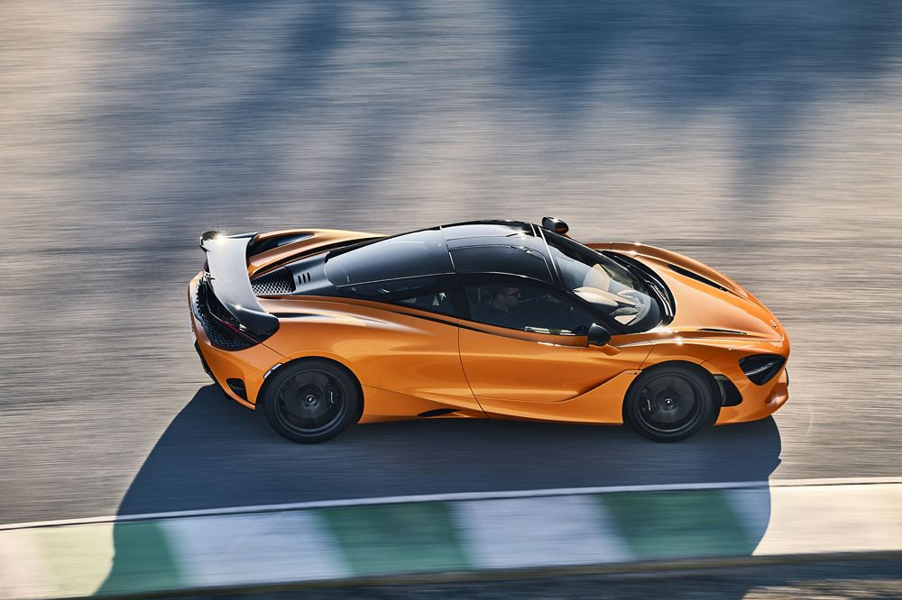 La supercar McLaren 750S embarque un moteur V8 4.0 litres biturbo de 750 ch
