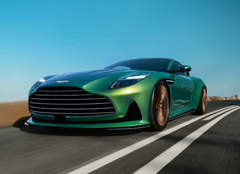 L'Aston Martin DB12 embarque un moteur V8 4.0 litres Twin-Turbo de 680 ch