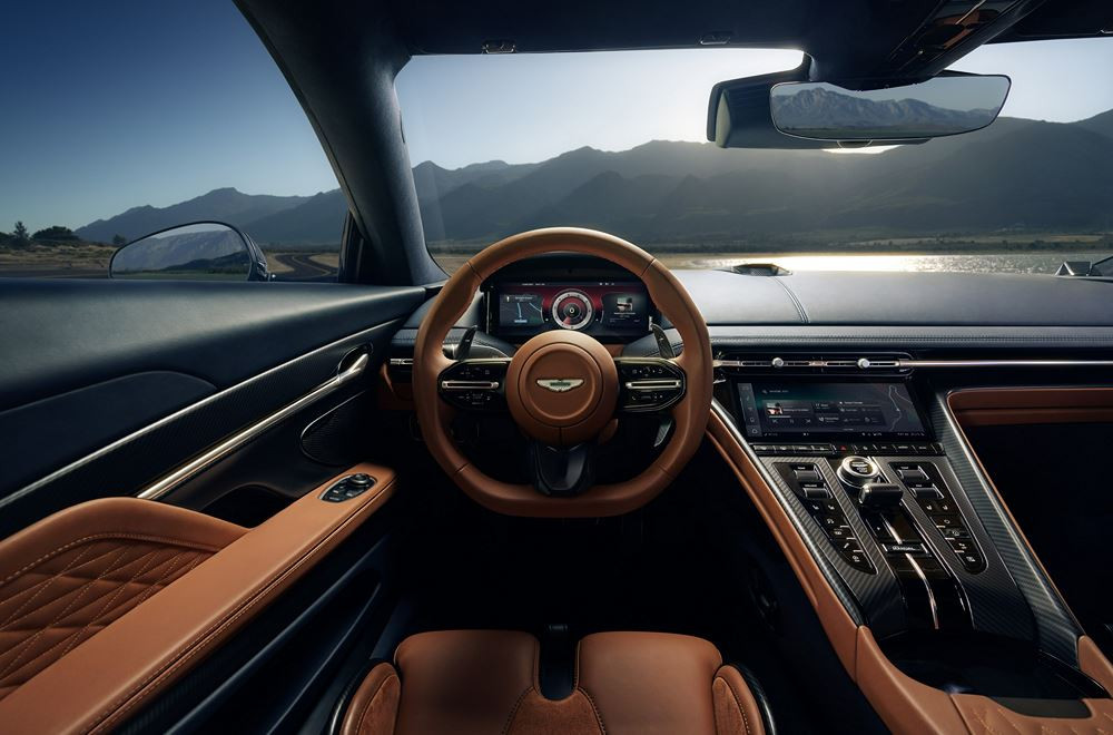 L'Aston Martin DB12 embarque un moteur V8 4.0 litres Twin-Turbo de 680 ch