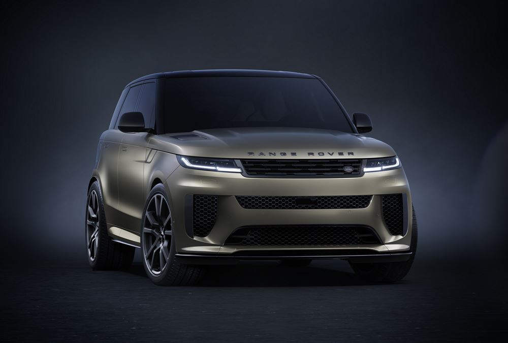 Le Range Rover Sport SV adopte un moteur V8 biturbo développant 635 ch et 750 Nm