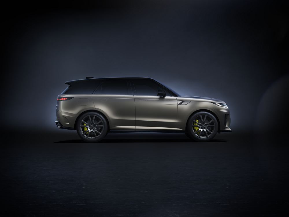 Le Range Rover Sport SV adopte un moteur V8 biturbo développant 635 ch et 750 Nm
