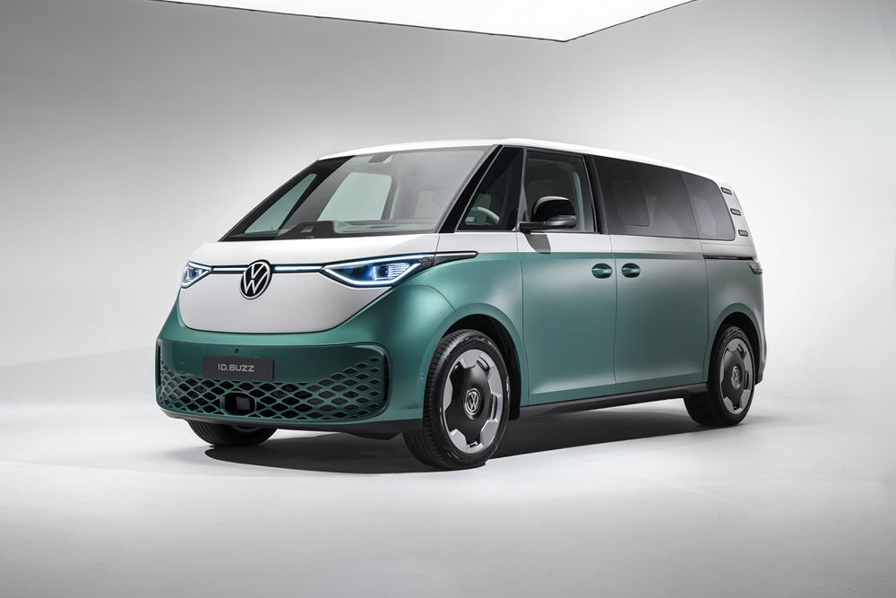 Le Volkswagen ID. Buzz à empattement long accueille jusqu'à sept passagers
