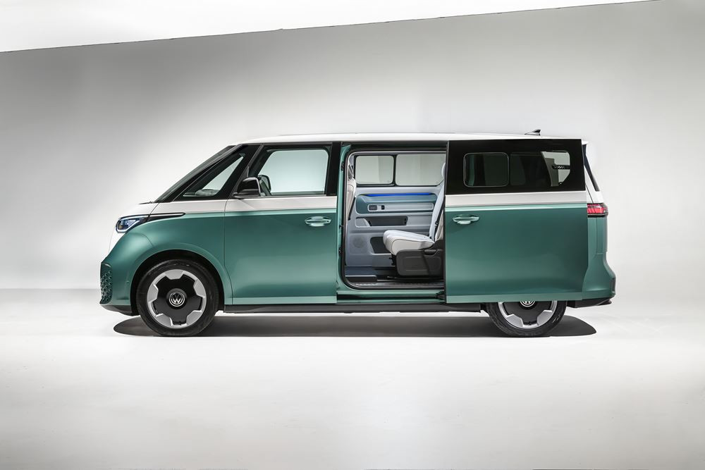 Le Volkswagen ID. Buzz à empattement long accueille jusqu'à sept passagers