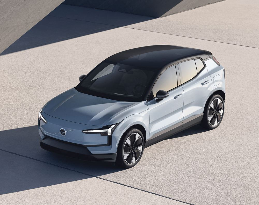 Le petit SUV électrique Volvo EX30 revendique la sécurité attendue d'un véhicule Volvo