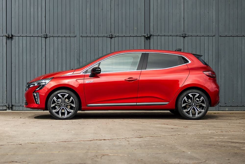 Mitsubishi Colt: une Renault Clio au logo trois diamants de Mitsubishi