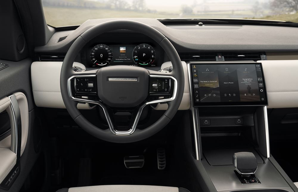 Le Discovery Sport revisité s'offre un intérieur raffiné avec un tableau de bord digital