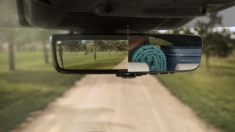 Le Discovery Sport revisité s'offre un intérieur raffiné avec un tableau de bord digital