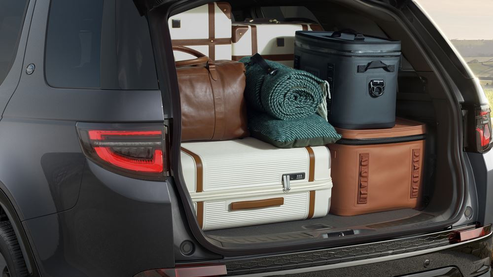 Le Discovery Sport revisité s'offre un intérieur raffiné avec un tableau de bord digital
