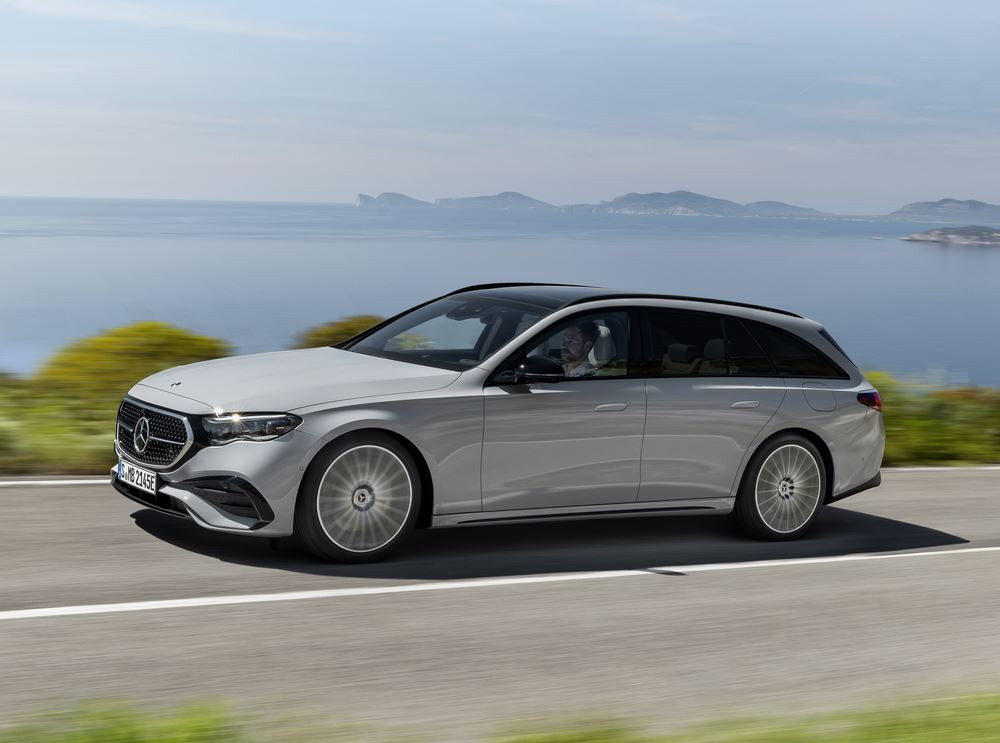 La Mercedes Classe E Break bénéficie d'une suspension pneumatique à chambre unique sur l'essieu arrière