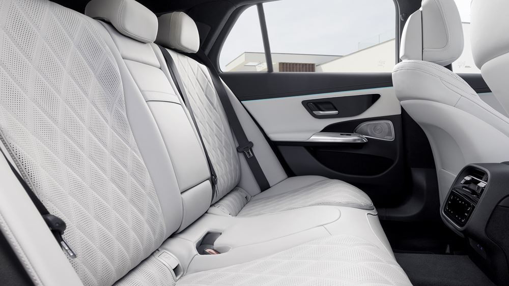 La Mercedes Classe E Break bénéficie d'une suspension pneumatique à chambre unique sur l'essieu arrière