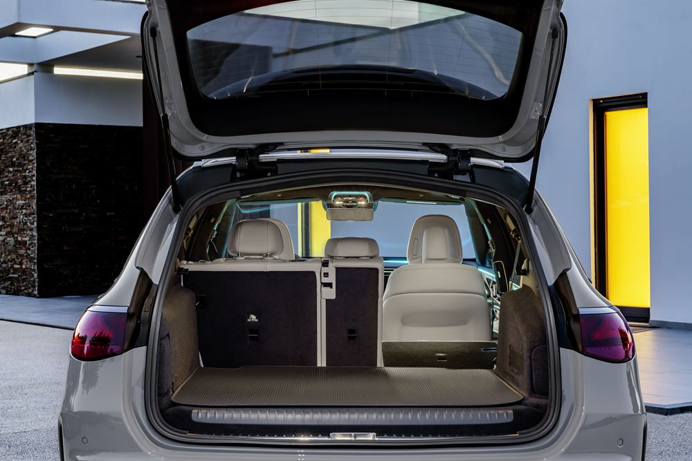 La Mercedes Classe E Break bénéficie d'une suspension pneumatique à chambre unique sur l'essieu arrière